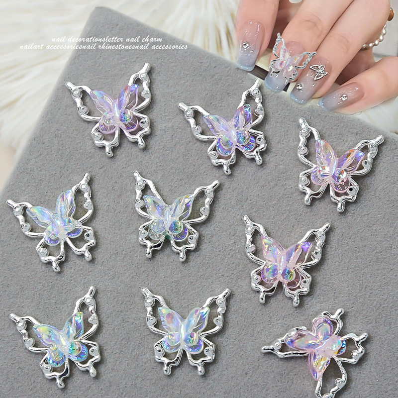 Trending Tech Accessories - Breloques papillon amissié 3D pour manucure,